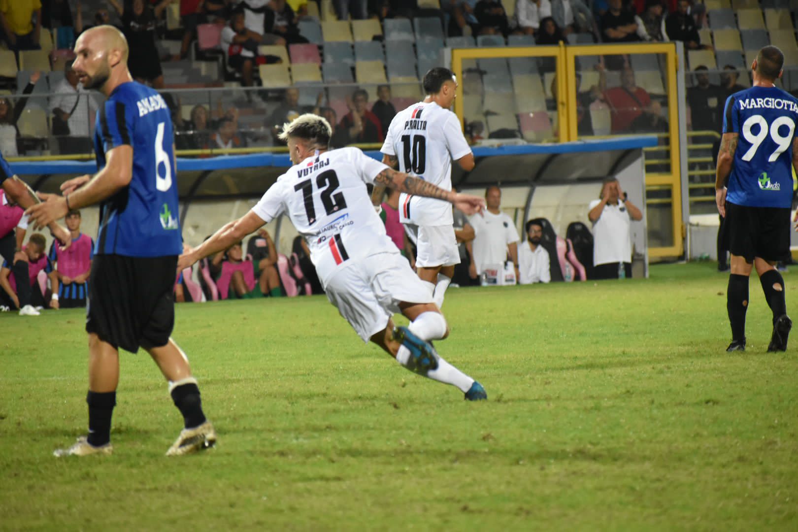 Immagine in evidenza: Dardan Vuthaj in gol nel match col Latina (prima giornata Serie C - girone C 2022/2023) - crediti: foto di Luigia Spinelli