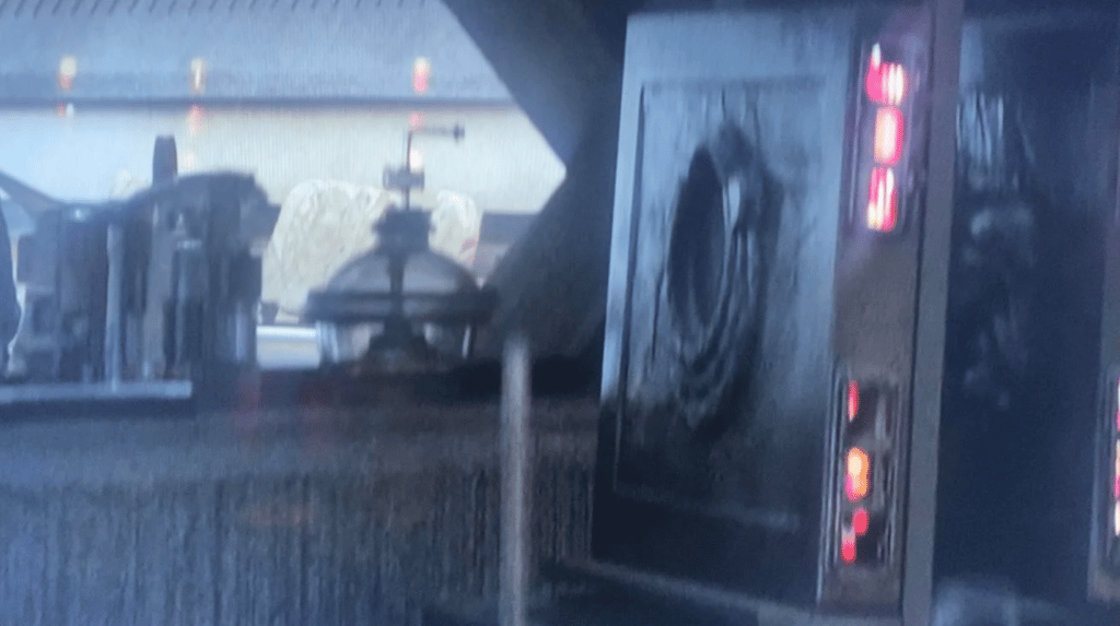 Il blocco di carbonite con la frusta di Indiana Jones