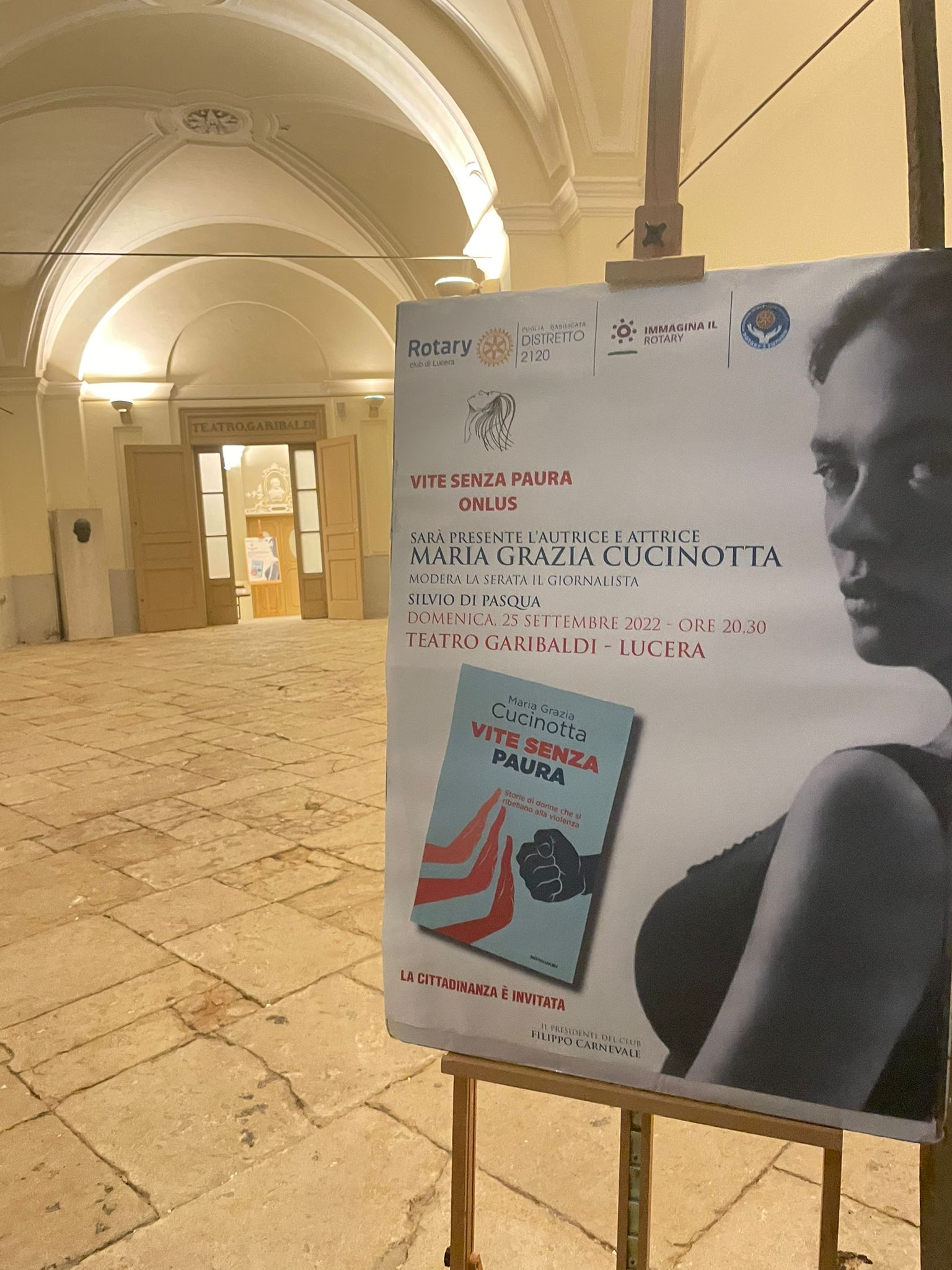 Maria Grazia Cucinotta a Lucera per le donne contro la violenza di genere