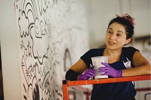 Da Foggia a New York l’arte di Miki Mu, tenace, caparbia e colorata