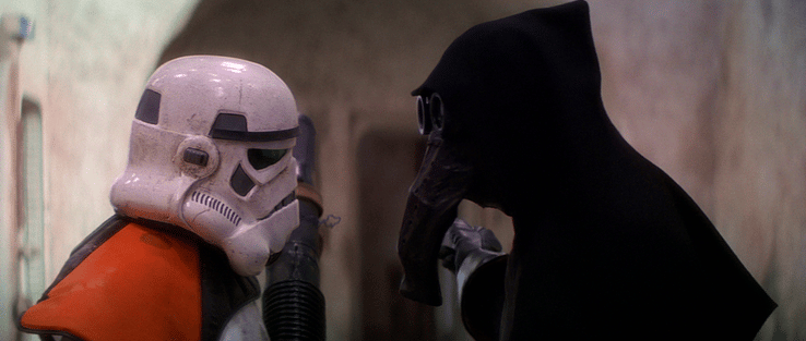 Garindan con uno stormtrooper in Episodio IV