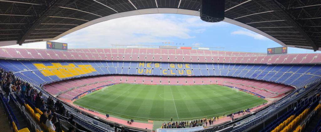 Camp Nou (Barcellona), interno dal manto erboso, panoramica. Crediti: Benito Girardi/lagoleada.it - RIPRODUZIONE RISERVATA
