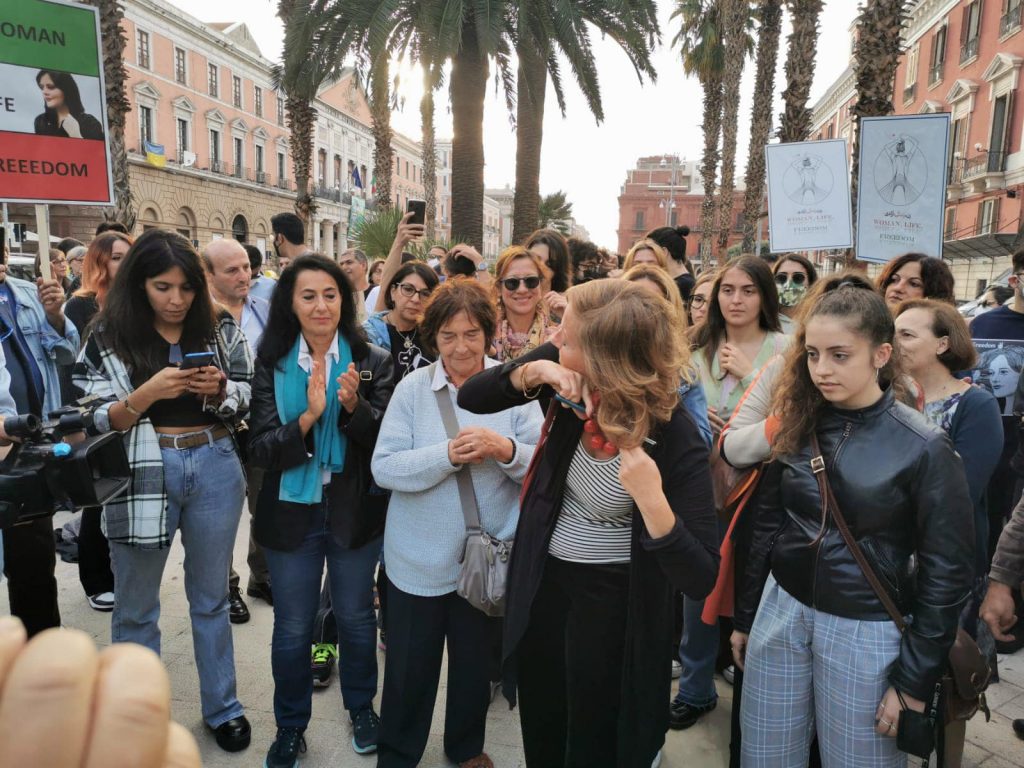 La manifestazione a Bari- 8 ottobre 2022