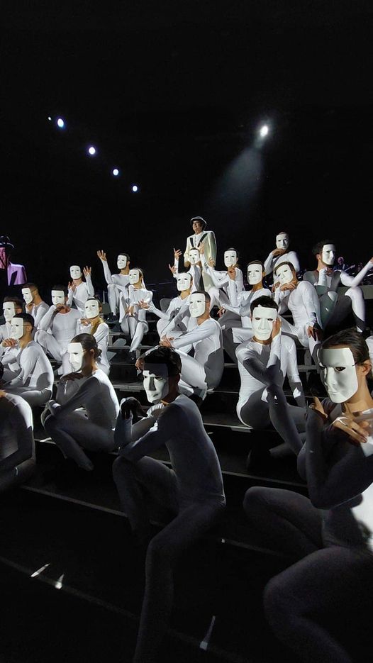 Sul palco di Renato Zero “070” la ballerina di Foggia Maria Pia Taggio