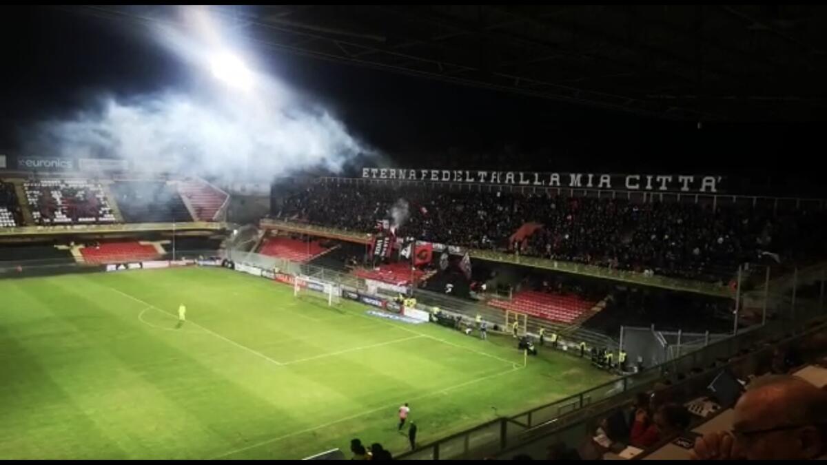 Serie C, sospesa Foggia-Avellino: ecco cosa sta succedendo - Immagine in evidenza: uno scatto di Foggia-Avellino 1-1 (Serie C - girone C 22/23)