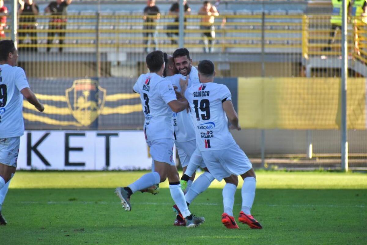 Foggia, i convocati per la sfida alla Juve Stabia - Immagine in evidenza: uno scatto di Viterbese-Foggia (Serie C - girone C 22/23) - crediti: foto di Luigia Spinelli