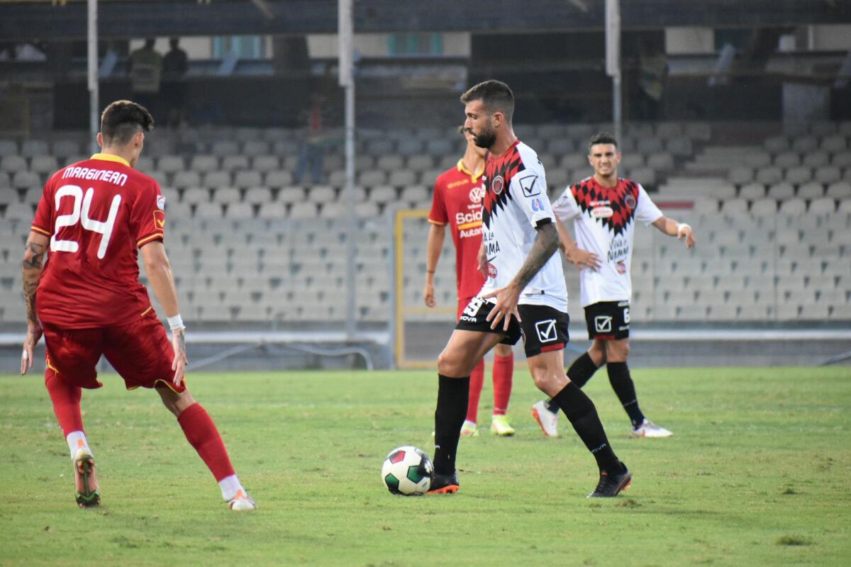 Serie C, le formazioni ufficiali di Foggia-ACR Messina - Immagine in evidenza: uno scatto di Foggia-ACR Messina 2-0, Secondo Turno Eliminatorio di Coppa Italia Serie C 2021/2022 - crediti: foto di Luigia Spinelli