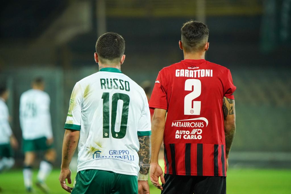 Russo e Garattoni durante Foggia-Avellino, crediti: Mario Marino/Riproduzione Riservata