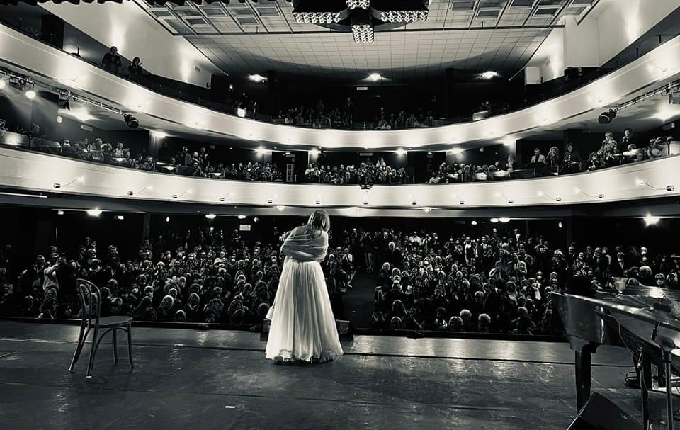 Lina Sastri "Eduardo mio" al teatro Diana di Napoli