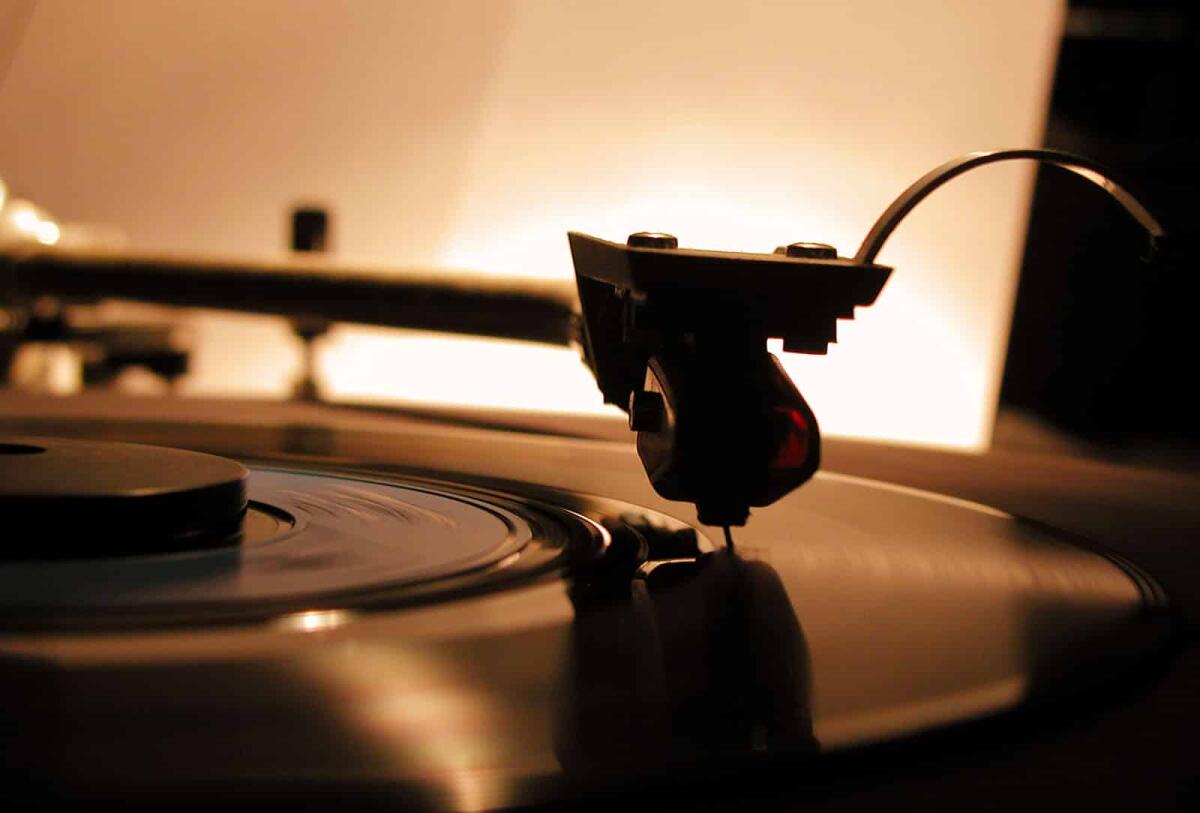 I migliori giradischi vintage: quali sono e come sceglierli - 