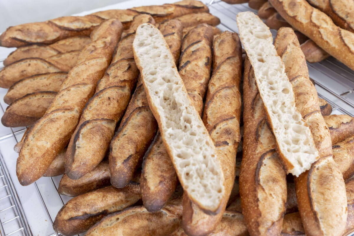 Baguette patrimonio Unesco, si scatenano i fan del pane pugliese - italy Foto Press