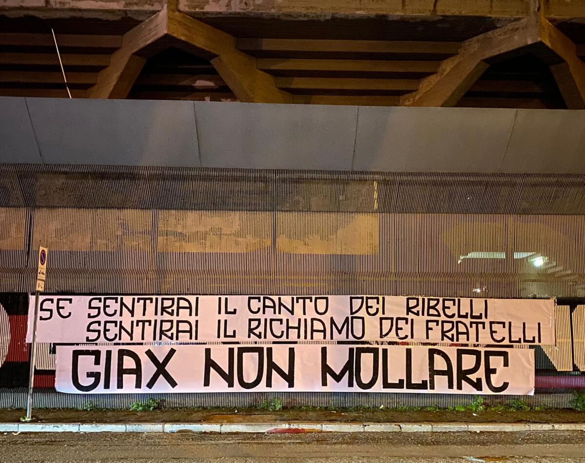 Foggia, l'abbraccio della Nord a 'Giax': "Non mollare" - Immagine in evidenza: lo striscione della Curva Nord per Giax Romondia - crediti foto: profilo Facebook CurvaNord Foggia