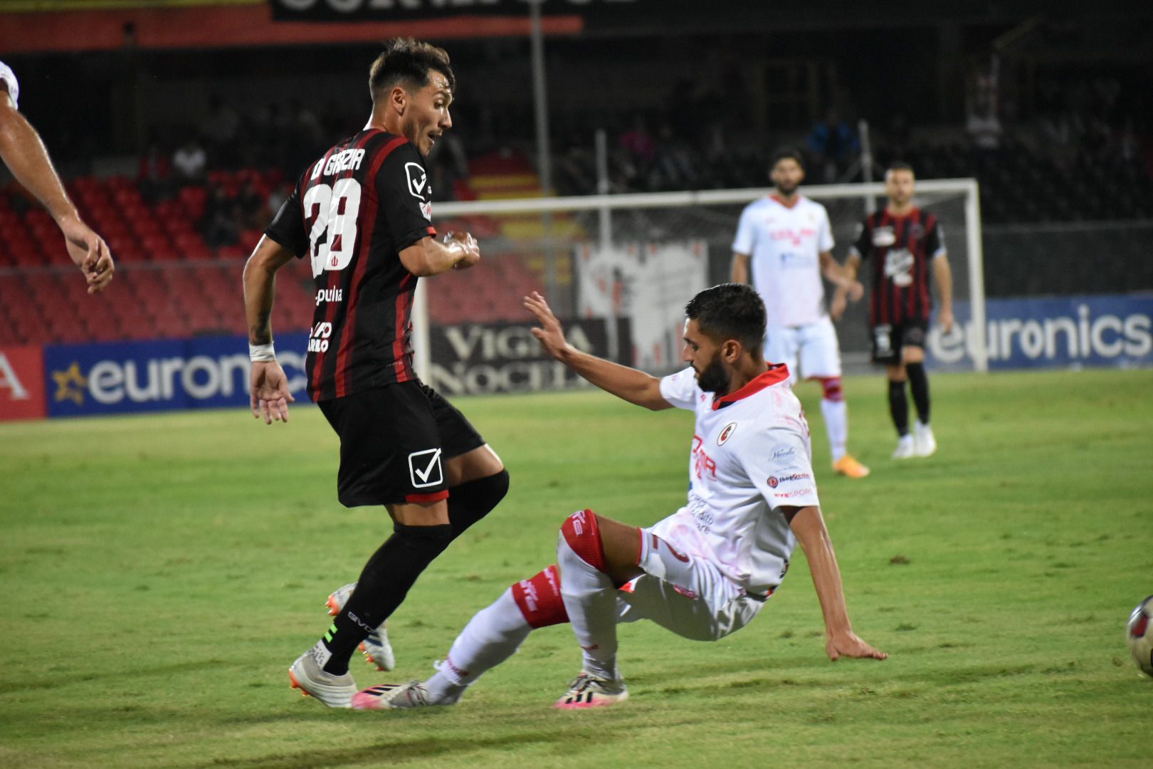 Immagine in evidenza: uno scatto di Foggia 0-2 Turris (Serie C - girone C, stagione 2021/2022) - crediti: foto di Luigia Spinelli