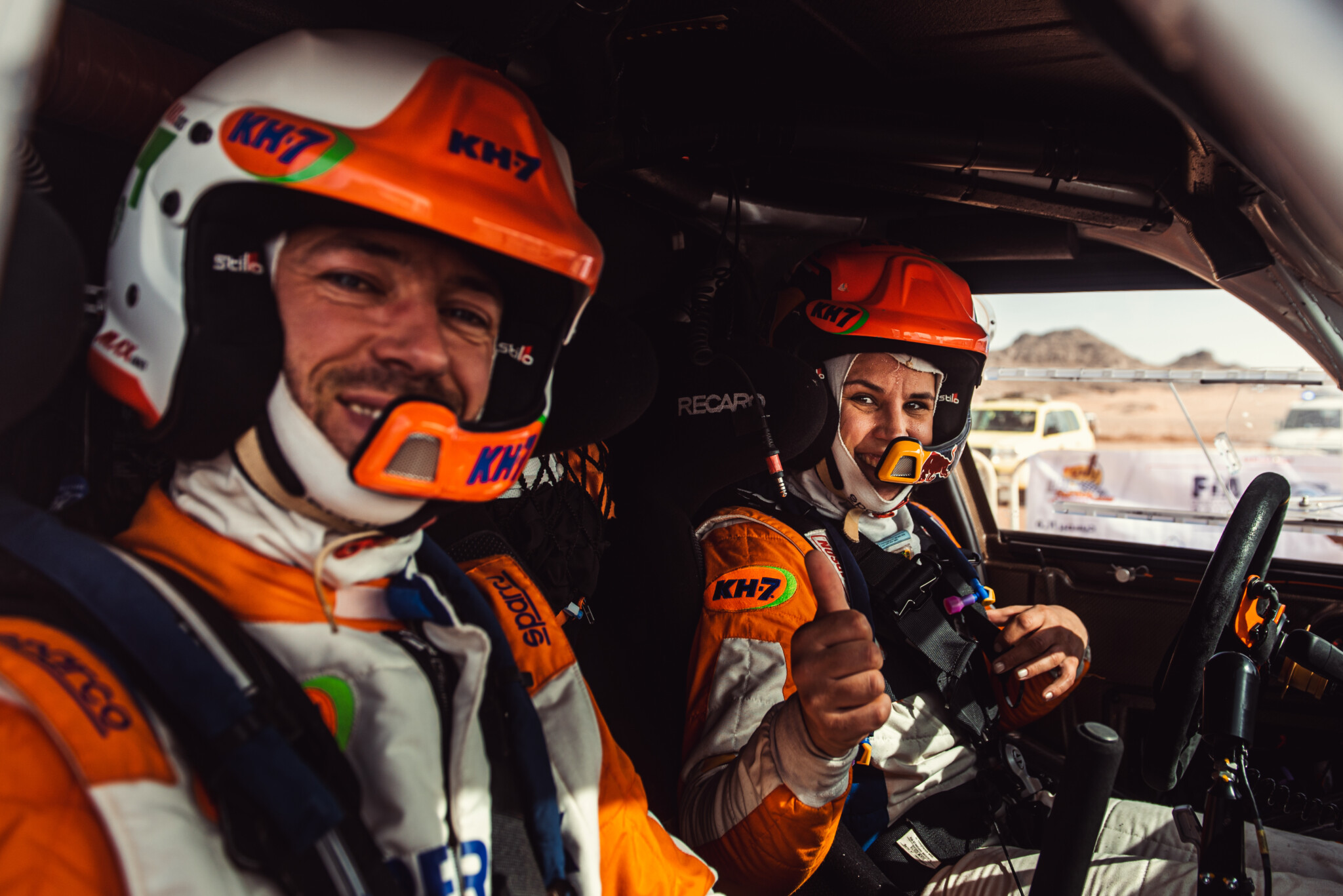 Laia Sanz e Maurizio Gerini ancora insieme al via nella Dakar 2023 (Marian Chytka / Red Bull)