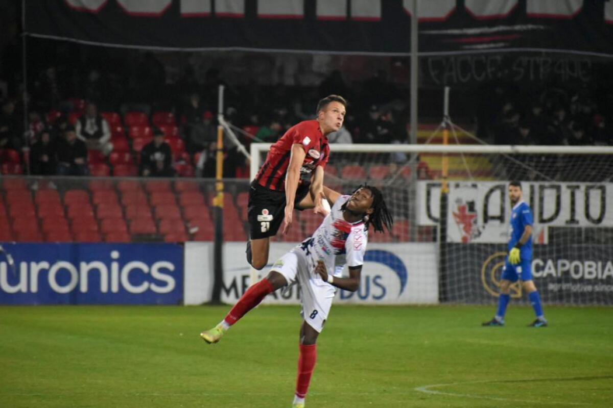 Foggia-Juventus Next Gen, la gara da "ex" di Leo - Immagine in evidenza: Daniel Leo in Foggia-Picerno (Serie C - girone C 22/23) - crediti: foto di Luigia Spinelli