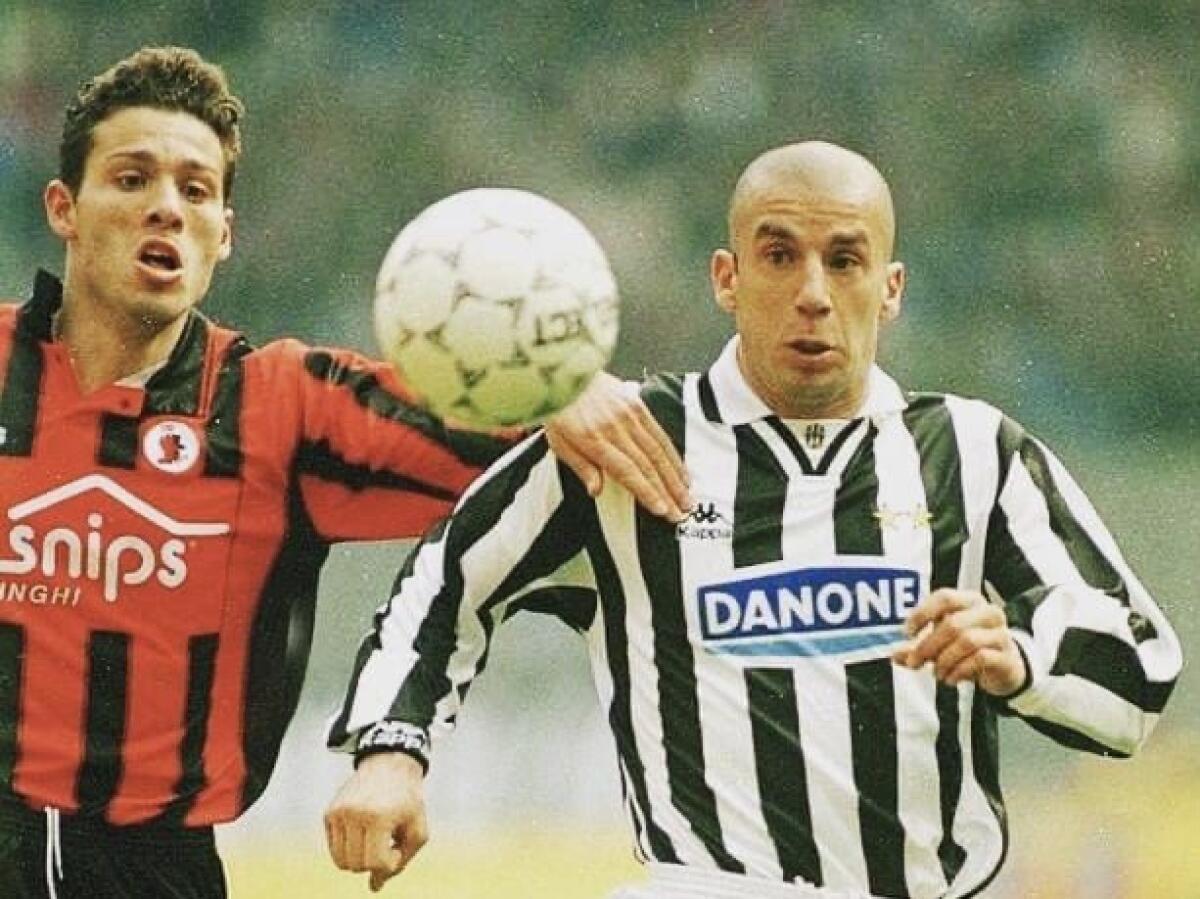 Quella volta che Gianluca Vialli elogiò il Foggia di Zeman: ecco cosa disse - Immagine in evidenza: Gianluca Vialli durante Juventus-Foggia 2-0 (Serie A 1994/95) - crediti foto: Calcio Foggia 1920