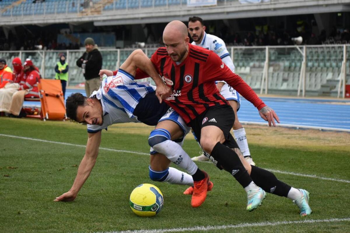 Vendetta servita, il Foggia cala il poker al Pescara - Immagine in evidenza: uno scatto di Pescara-Foggia (Serie C - girone C 22/23) - crediti: foto di Luigia Spinelli (RIPRODUZIONE RISERVATA)