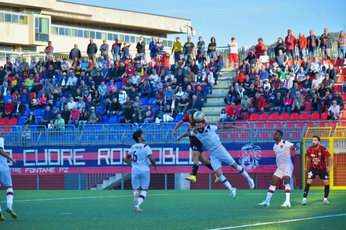 Chi sarà l'arbitro di Foggia-Potenza? - Immagine in evidenza: uno scatto di Potenza-Foggia 1-1 (Serie C - girone C 2022/2023) - crediti: foto di Luigia Spinelli