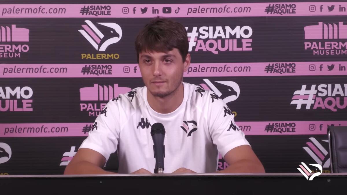 Il Foggia su Soleri ma c'è anche un'altra squadra: ecco quale - Immagine in evidenza: Edoardo Soleri - crediti foto: canale ufficiale YouTube Palermo F.C. (frame da video)