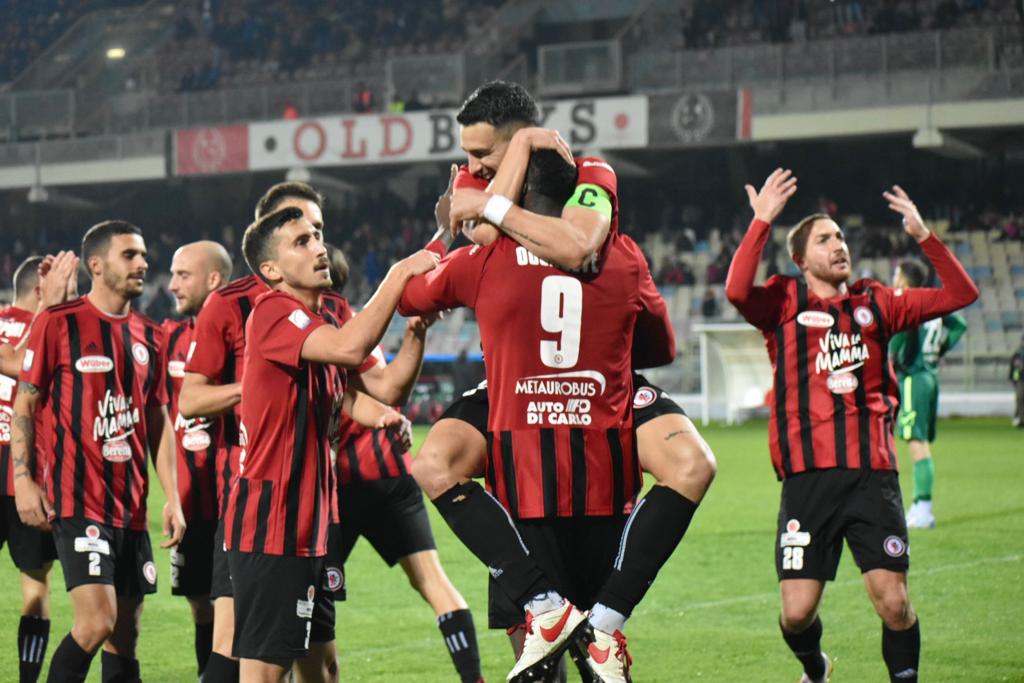 Immagine in evidenza: uno scatto di Foggia-Picerno (Serie C - girone C 22/23) - crediti: foto di Luigia Spinelli