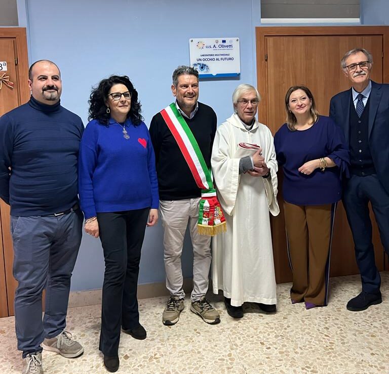 Inaugurato a Stornara nuovo laboratorio IIS Olivetti 'un occhio al futuro'