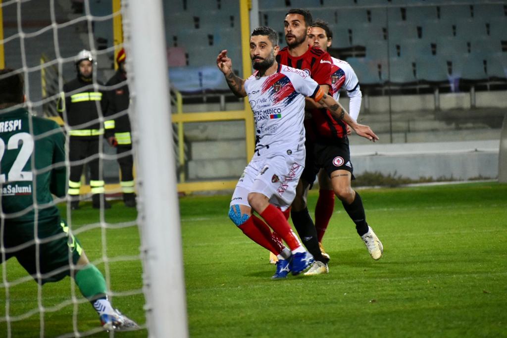 Immagine in evidenza: Alessandro Garattoni in Foggia-Picerno (Serie C - girone C 22/23) - crediti: foto di Luigia Spinelli