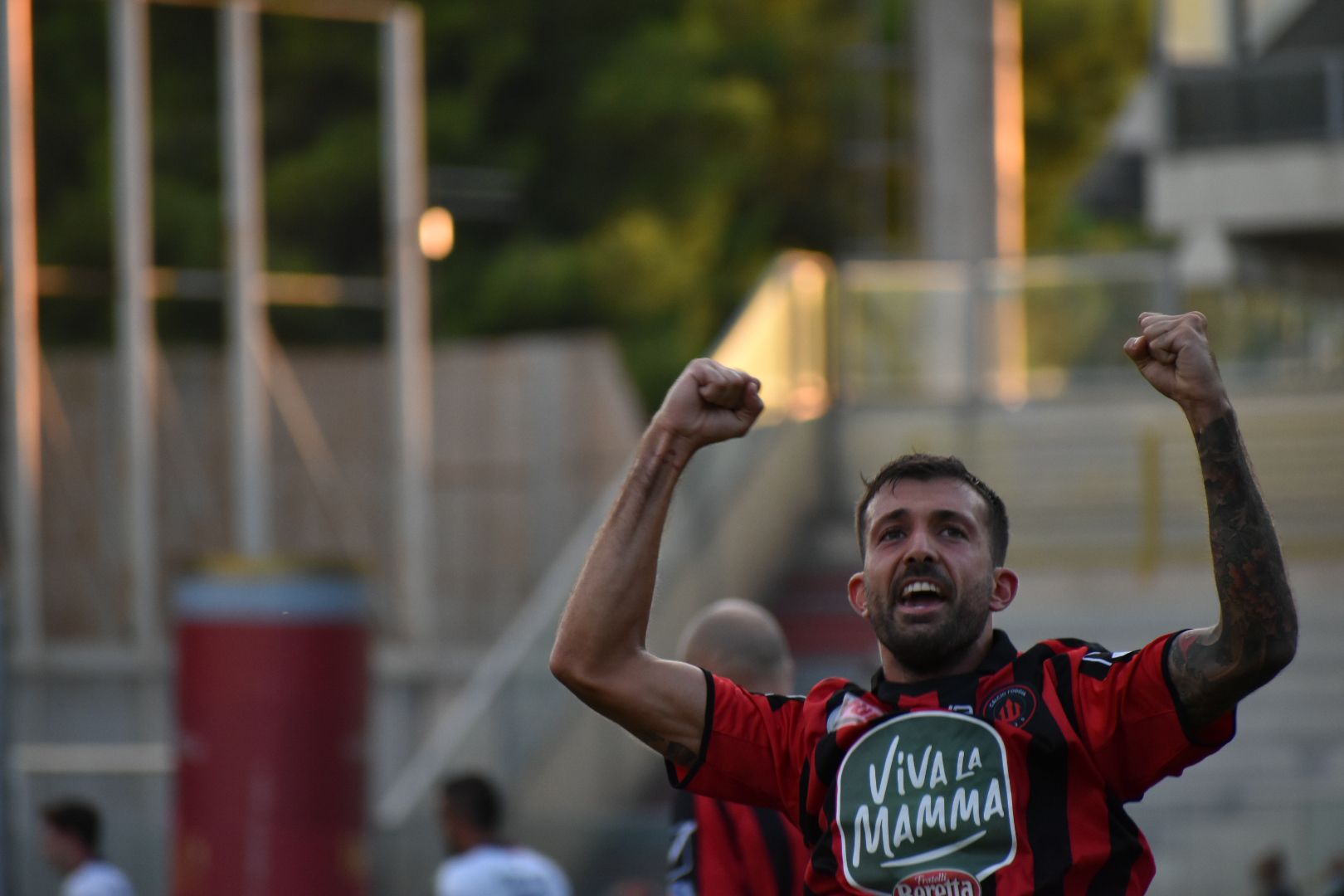 Immagine in evidenza: l'esultanza di Davide Petermann dopo il gol realizzato in Foggia 4-1 Potenza (Serie C - girone C, stagione 2021/2022) - crediti: foto di Luigia Spinelli