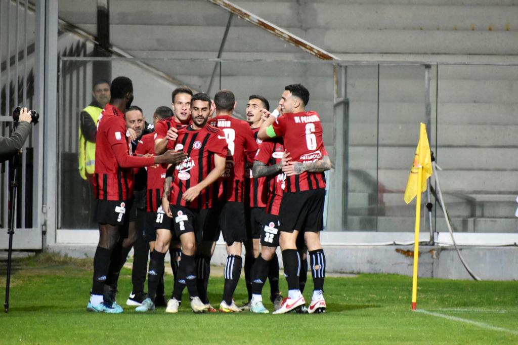 Immagine in evidenza: uno scatto di Foggia-Picerno (Serie C - girone C 22/23) - crediti: foto di Luigia Spinelli
