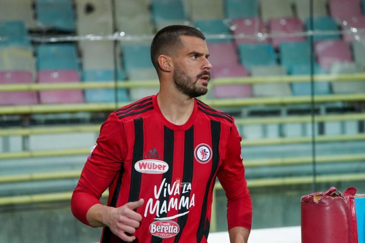 Foggia, Rutjens: "Gruppo fantastico. Ora lottare per..." - Immagine in evidenza: uno scatto di Foggia-Juventus Next Gen (Coppa Italia Serie C 22/23) - crediti: foto di Mario Marino (RIPRODUZIONE RISERVATA)