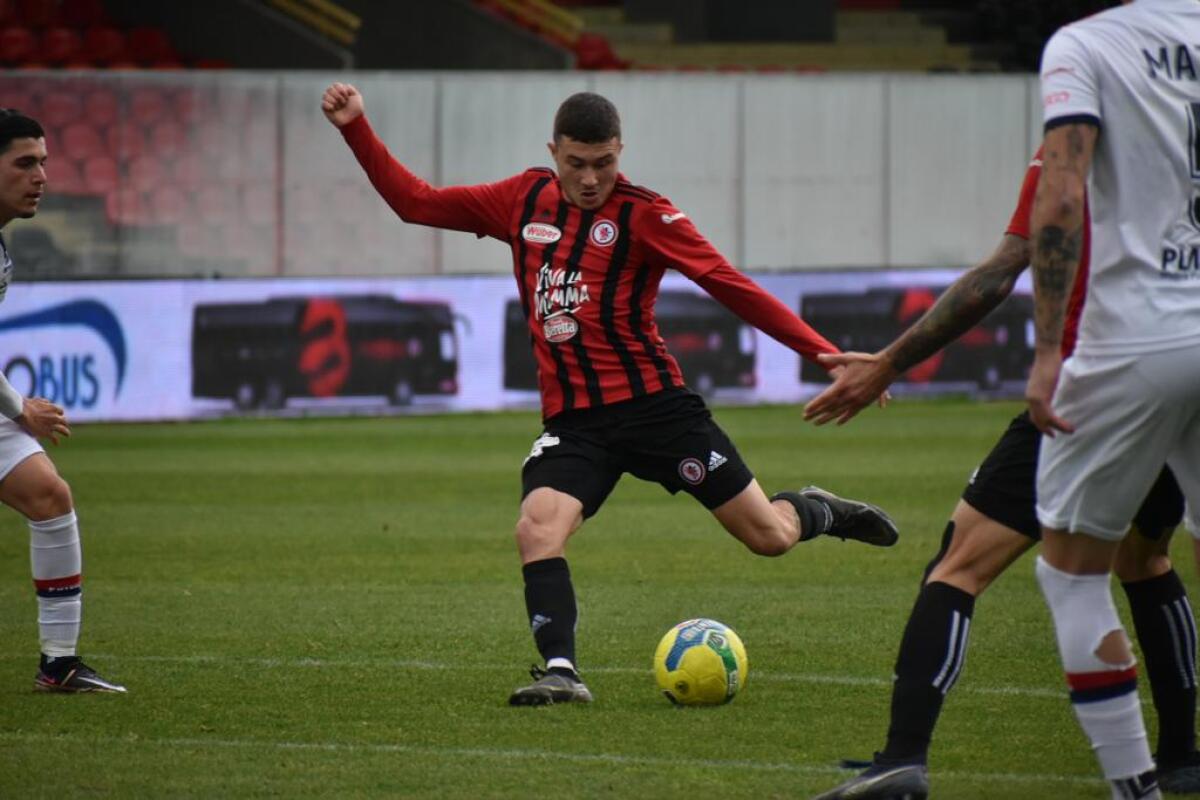 Foggia-Gelbison, pronostico e quote del match - Immagine in evidenza: uno scatto di Foggia-Potenza (Serie C - girone C 22/23) - crediti: foto di Luigia Spinelli (RIPRODUZIONE RISERVATA)
