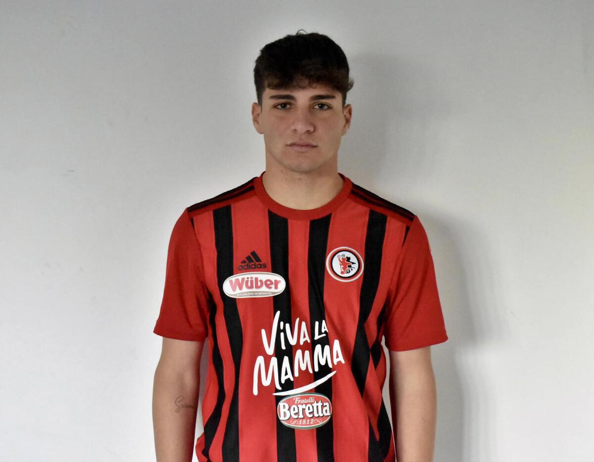 Chi è Giuseppe Pirrò, convocato per la sfida con la Gelbison - Immagine in evidenza: Giuseppe Pirrò - crediti foto: pagina ufficiale Facebook Calcio Foggia 1920 - Giovanile e Femminile