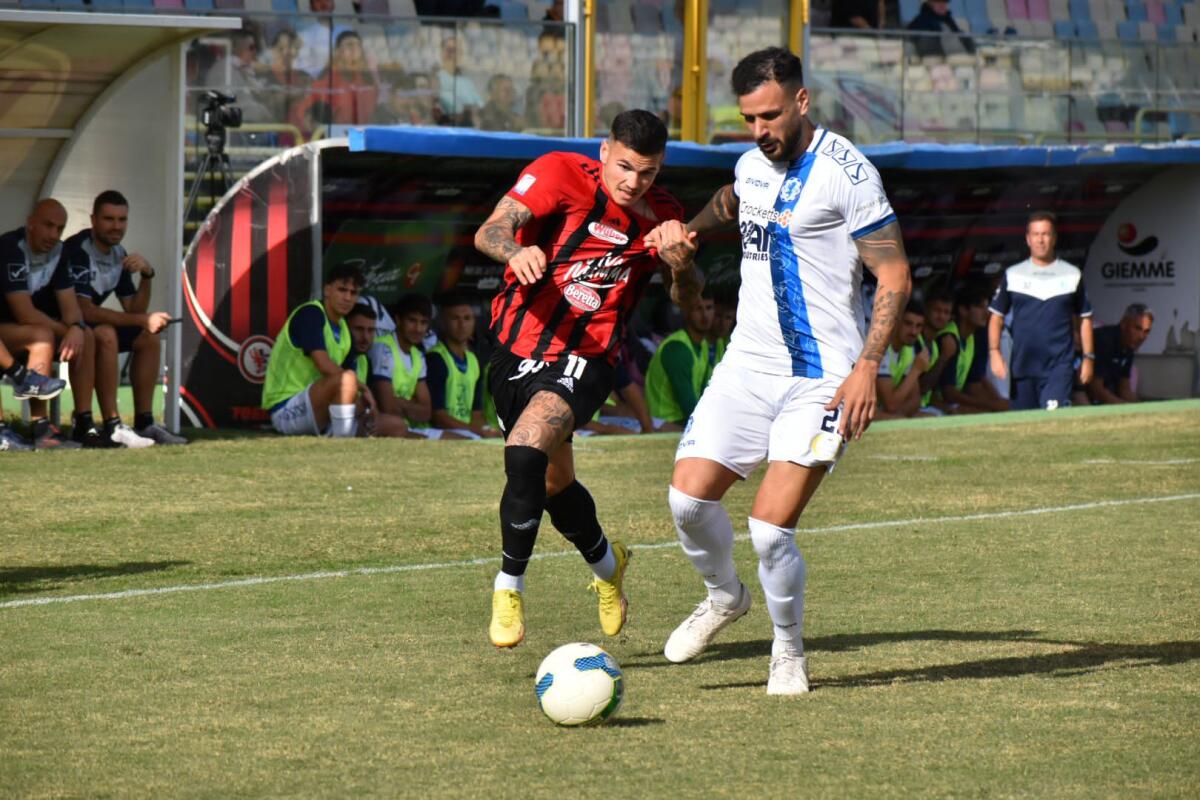 Fidelis Andria-Foggia, le formazioni ufficiali - Immagine in evidenza: uno scatto di Foggia-Fidelis Andria (Serie C - girone C 2022/2023) - crediti: foto di Luigia Spinelli