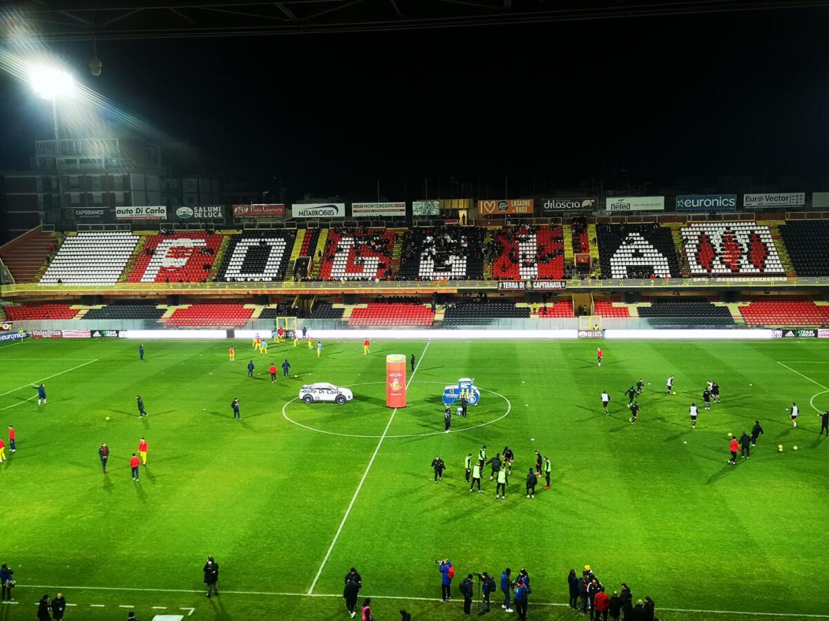 Giudice Sportivo, multa per il Foggia: le motivazioni - Immagine in evidenza: Stadio Pino Zaccheria - crediti: foto di Mario Mescia/lagoleada.it (RIPRODUZIONE RISERVATA)