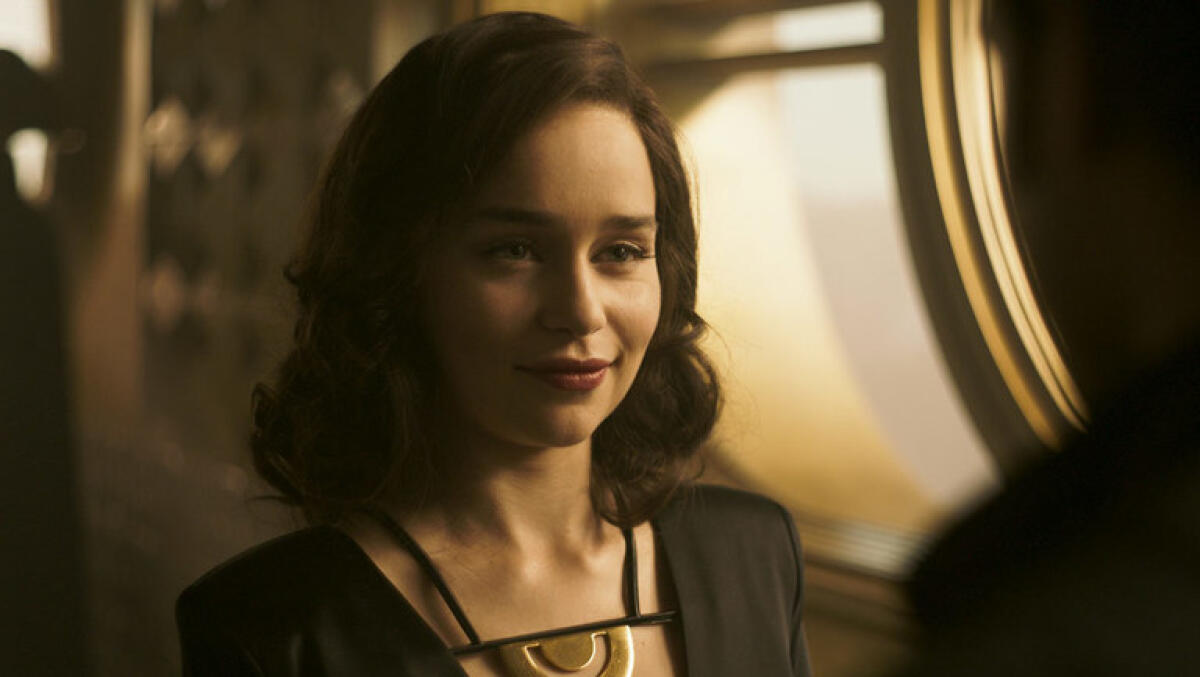 Qi'ra: annunciato un nuovo romanzo sul personaggio! - Qi'ra in Solo, interpretata da Emilia Clarke. 
da: starwars.com