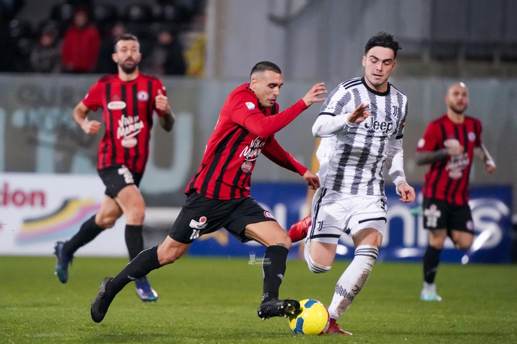 Immagine in evidenza: uno scatto di Foggia-Juventus Next Gen (Coppa Italia Serie C 22/23) - crediti: foto di Luigia Spinelli (RIPRODUZIONE RISERVATA)