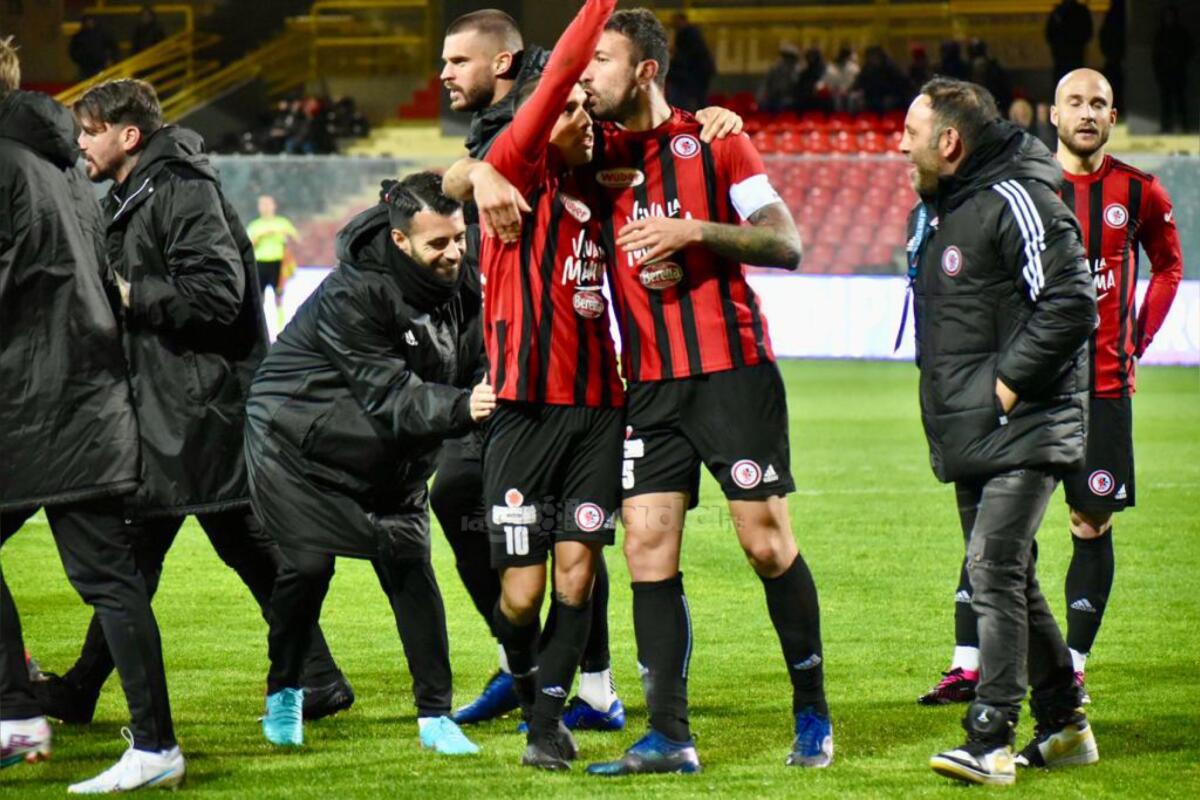 Foggia, Peralta: "Tre punti che danno fiducia" - Immagine in evidenza: uno scatto di Foggia-Monopoli (Serie C - girone C 22/23) - crediti: foto di Luigia Spinelli (RIPRODUZIONE RISERVATA)