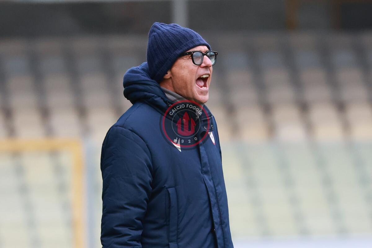 Monterosi, Menichini: "Squadra ha fatto grande partita" - Immagine in evidenza: mister Leonardo Menichini in Foggia-Monterosi 1-1 (Serie C - girone C 21/22) - crediti foto: Federico Antonellis/Calcio Foggia 1920