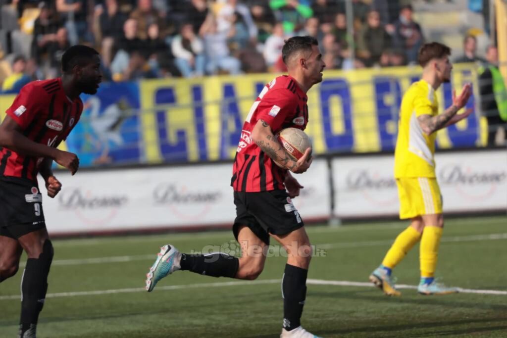 Immagine in evidenza: uno scatto di Audace Cerignola-Foggia (Serie C - girone C 22/23) - crediti: foto di Luigia Spinelli (RIPRODUZIONE RISERVATA)