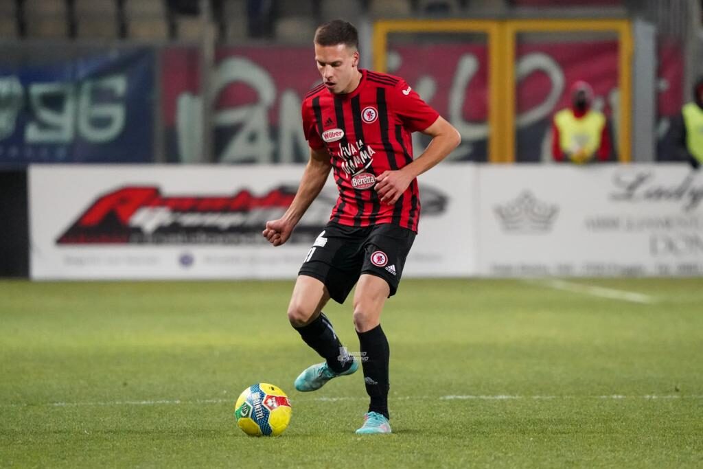 Immagine in evidenza: uno scatto di Foggia-Gelbison (Serie C - girone C 22/23) - crediti: foto di Mario Marino (RIPRODUZIONE RISERVATA)