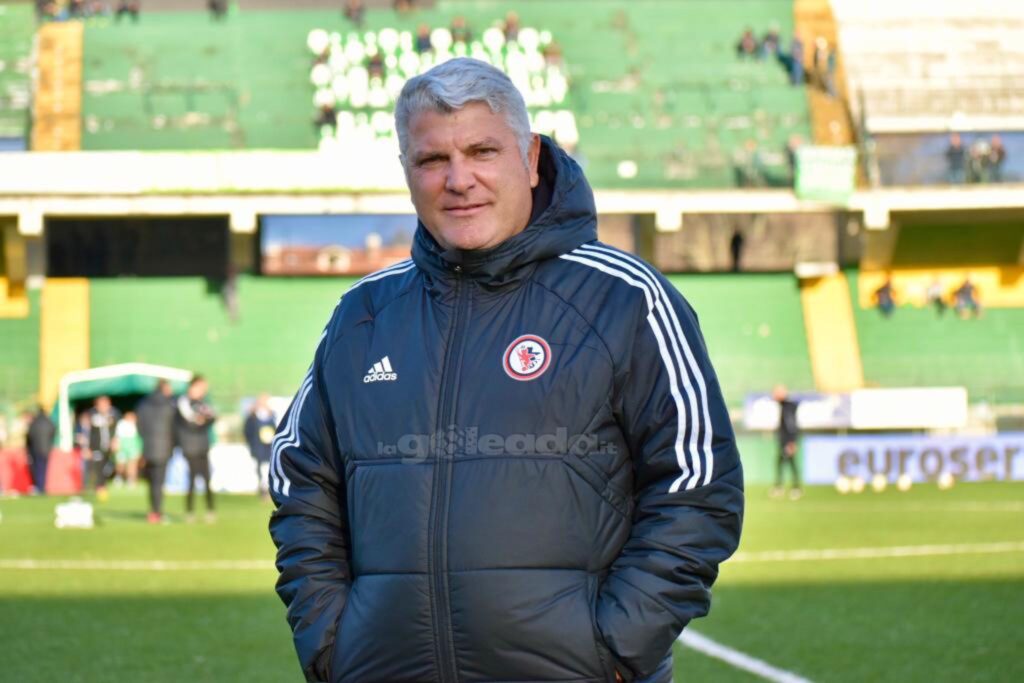 Immagine in evidenza: uno scatto di Avellino-Foggia (Serie C - girone C 22/23) - crediti: foto di Luigia Spinelli (RIPRODUZIONE RISERVATA)