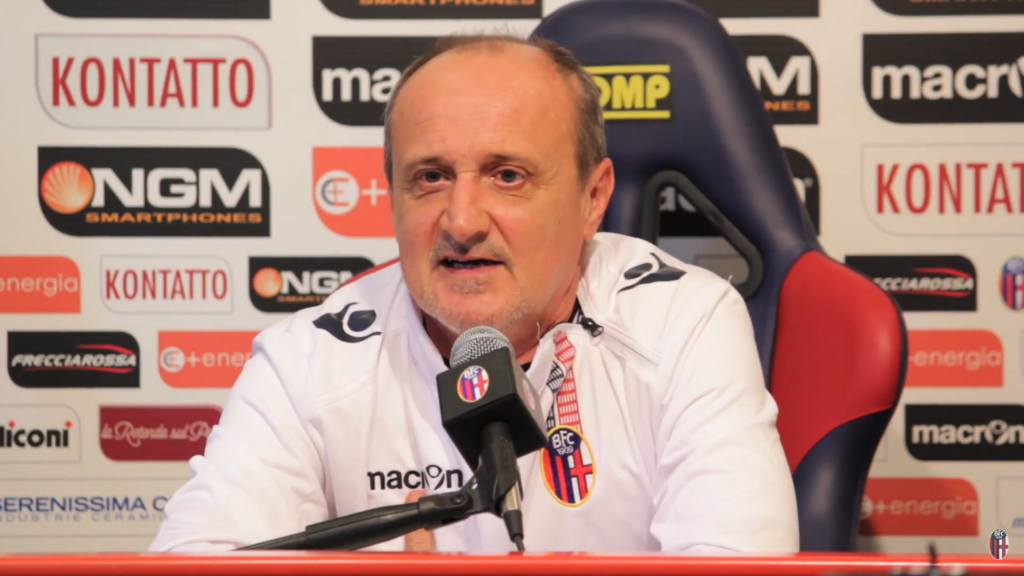 Immagine in evidenza: Delio Rossi - crediti foto: canale ufficiale YouTube Bologna Fc 1909 (frame da video)