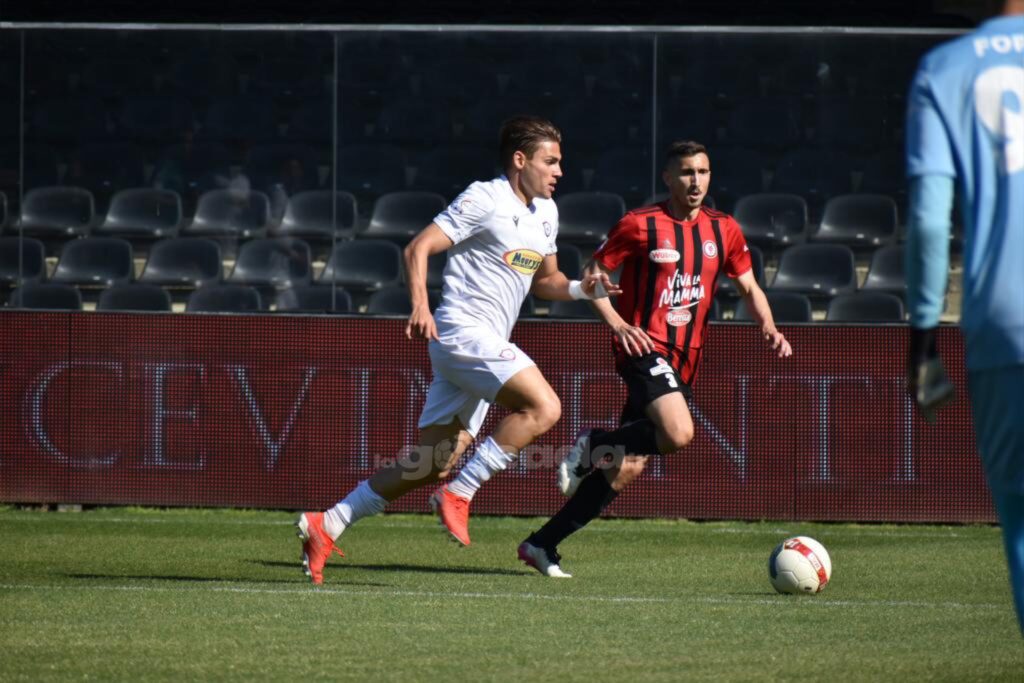 Immagine in evidenza: uno scatto di Foggia-Monterosi (Serie C - girone C 22/23) - crediti: foto di Luigia Spinelli (RIPRODUZIONE RISERVATA)