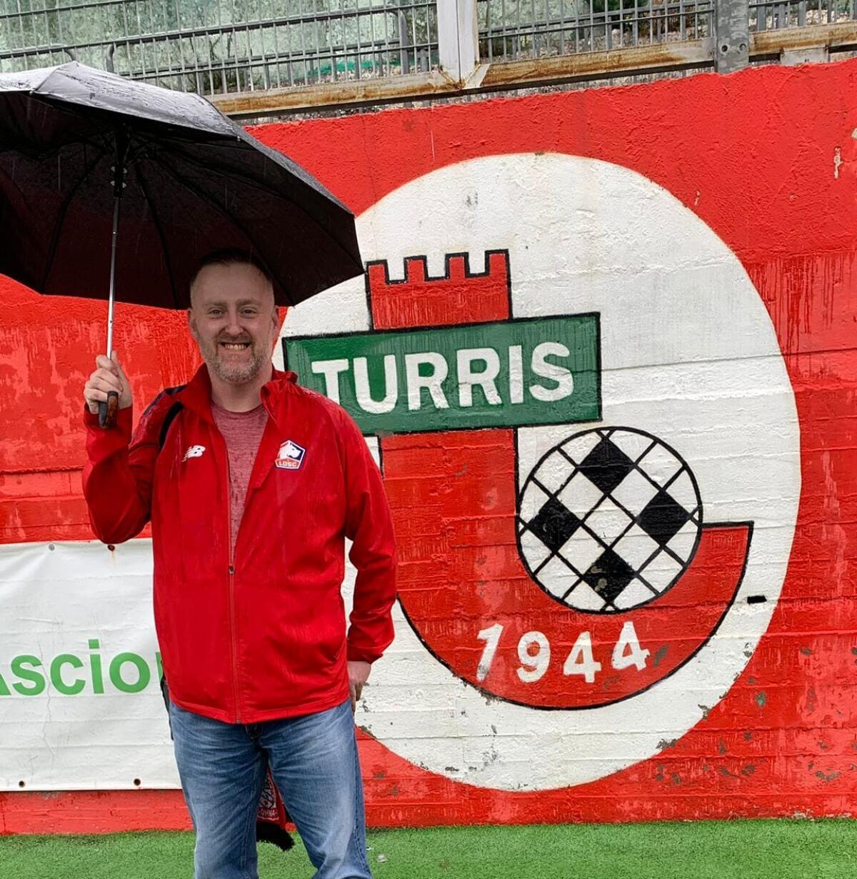 Quando nasce un amore... grazie a Football Manager - Immagine in evidenza: lo youtuber scozzese Andrew Gibney al "Liguori" - crediti foto: pagina ufficiale Facebook S.S. Turris Calcio