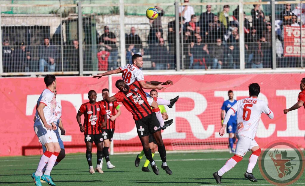 Immagine in evidenza: uno scatto di Turris-Foggia 1-2 (Serie C - girone C 22/23) - crediti: foto di Federico Antonellis/Calcio Foggia 1920