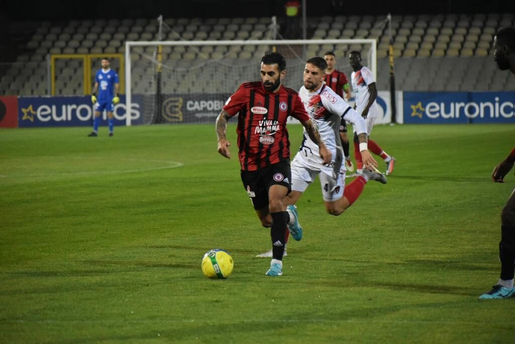 Immagine in evidenza: Andrea Schenetti in Foggia-Picerno (Serie C - girone C 22/23) - crediti: foto di Luigia Spinelli