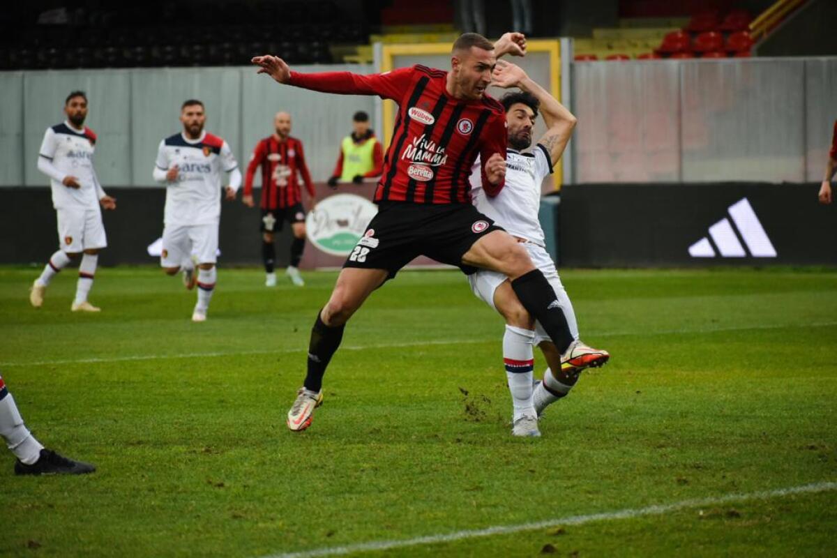 Foggia-Potenza non sarà rinviata: la nota - Immagine in evidenza: uno scatto di Foggia-Potenza (Serie C - girone C 22/23) - crediti: foto di Luigia Spinelli (RIPRODUZIONE RISERVATA)