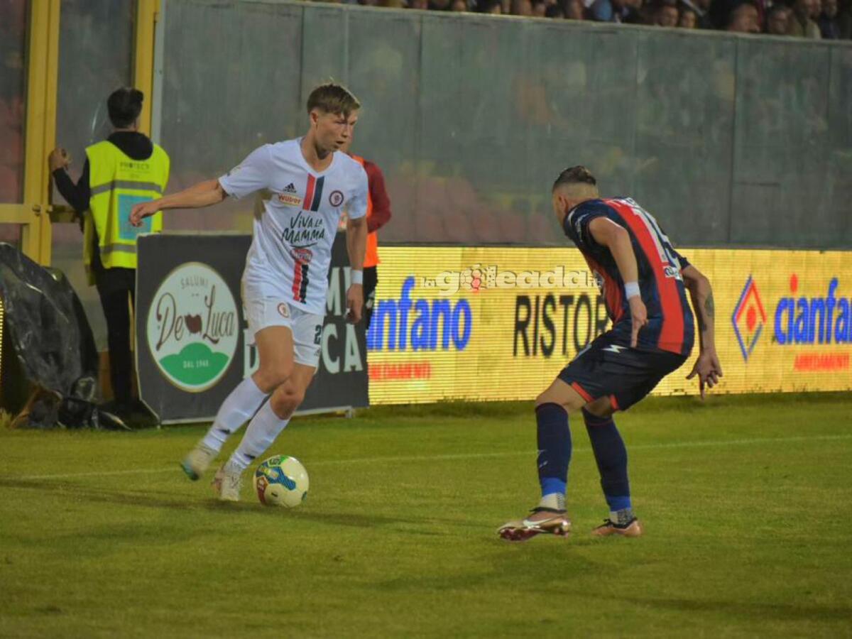 Dove vedere Crotone-Foggia in chiaro, ecco il canale - Immagine in evidenza: uno scatto di Foggia-Crotone (playoff Serie C 2022/23) - crediti: foto di Luigia Spinelli (RIPRODUZIONE VIETATA)