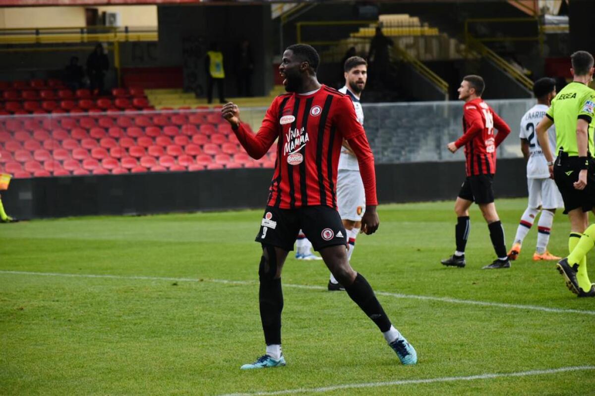 Col Potenza al Foggia basta il pareggio: ecco perché - Immagine in evidenza: uno scatto di Foggia-Potenza (Serie C - girone C 22/23) - crediti: foto di Luigia Spinelli (RIPRODUZIONE RISERVATA)