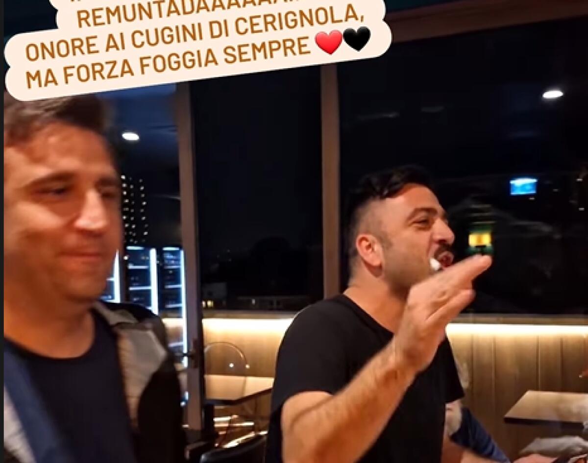 Foggia avanti nei playoff, l'esultanza di Pio e Amedeo - Immagine in evidenza: Pio e Amedeo - crediti foto: dalla sezione Stories del loro profilo ufficiale Instagram