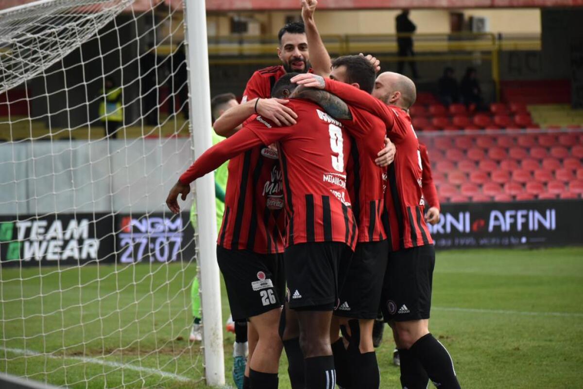 Foggia, i convocati per il Potenza: presenti in 21 - Immagine in evidenza: uno scatto di Foggia-Potenza (Serie C - girone C 22/23) - crediti: foto di Luigia Spinelli (RIPRODUZIONE RISERVATA)
